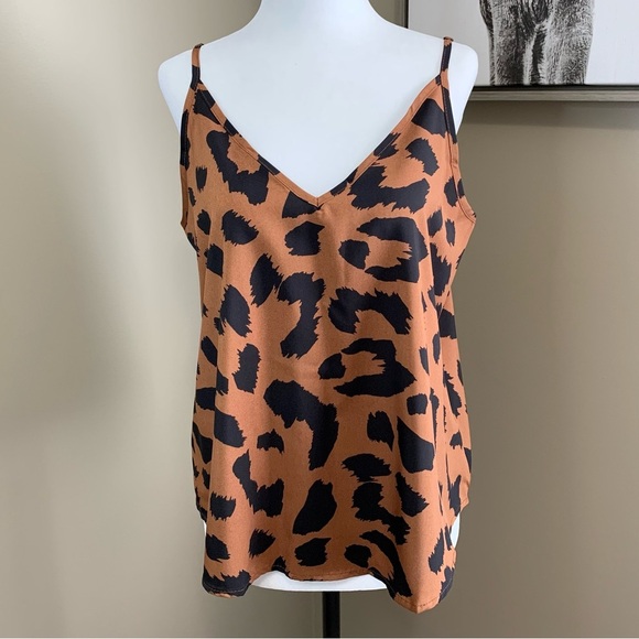 NWOT Emery Rose Cropped Camisole - Picture 1 of 7